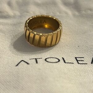 Atolea Beachwear Gold band Ring size 6